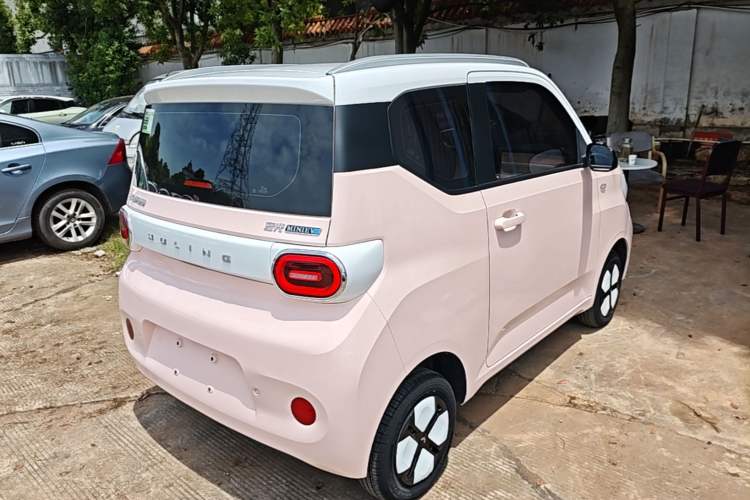 Used Wuling Hongguang MINIEV 2024 3rd Generation 215km Advanced Version Rear Right 45 Deg