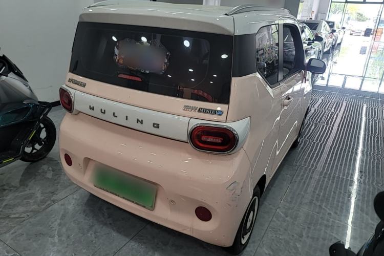 Used Wuling Hongguang MINIEV 2024 3rd Generation 170 km Rear Right 45 Deg