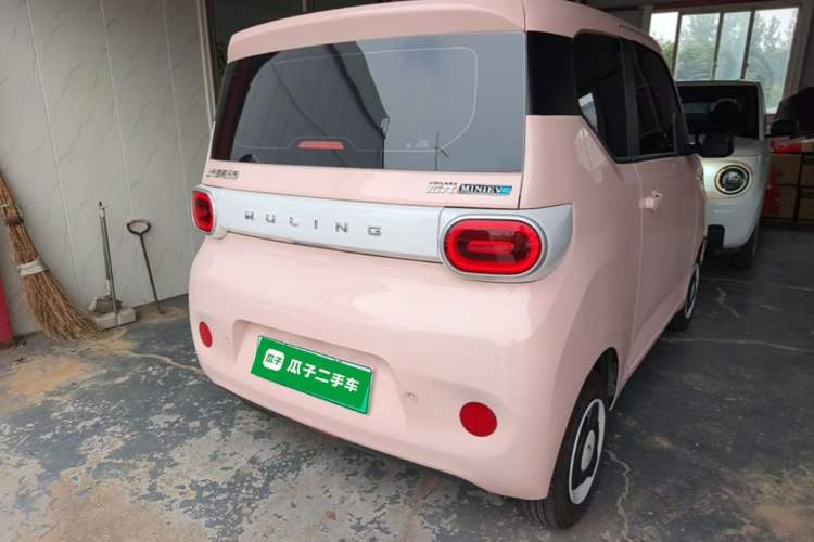 Used Wuling Hongguang MINIEV 2024 3rd Generation 215km Youth Edition Rear Right 45 Deg