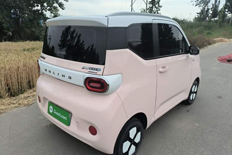 Used Wuling Hongguang MINIEV 2024 3rd Generation 215km Advanced Version Rear Right 45 Deg