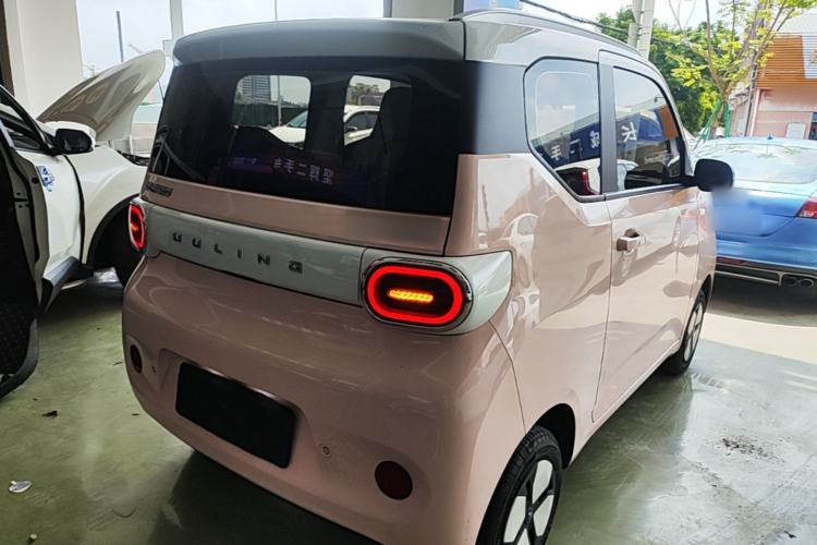 Used Wuling Hongguang MINIEV 2024 3rd Generation 215km Advanced Version Rear Right 45 Deg