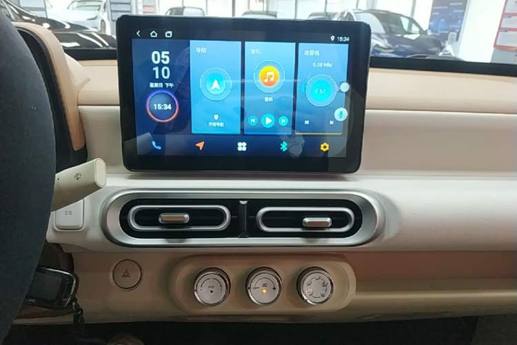 Used Wuling Hongguang MINIEV 2024 3rd Generation 215km Youth Edition Audio And AC Panel