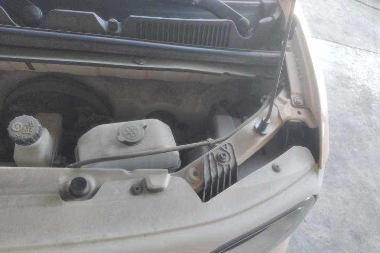 Used Wuling Hongguang MINIEV 2024 3rd Generation 170 km Engine Bay Left