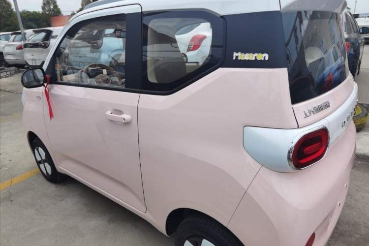 Used Wuling Hongguang MINIEV 2024 3rd Generation 215km Advanced Version Exterior 3