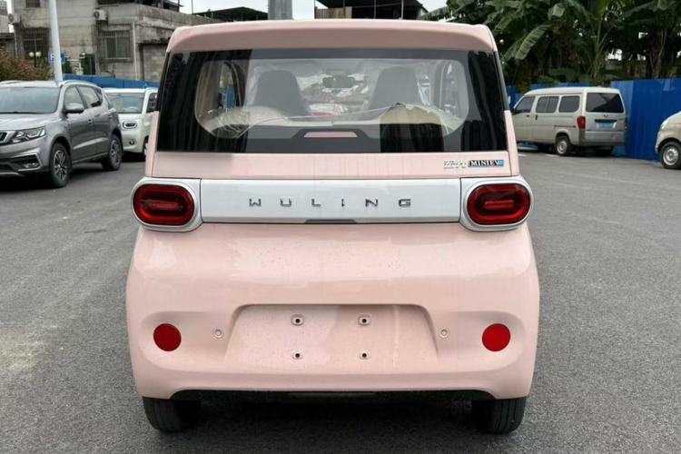 Used Wuling Hongguang MINIEV 2024 3rd Generation 215km Youth Edition Exterior 4