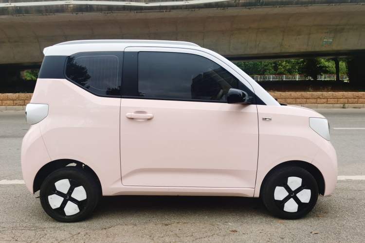 Used Wuling Hongguang MINIEV 2024 3rd Generation 215km Advanced Version Exterior 7