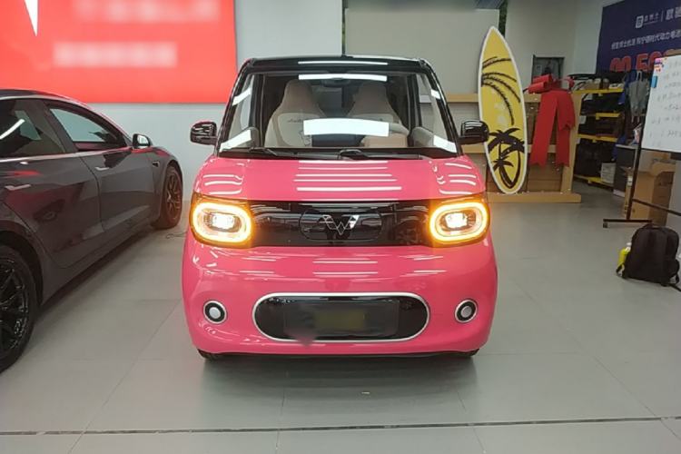 Used Wuling Hongguang MINIEV 2024 3rd Generation 215km Youth Edition Front