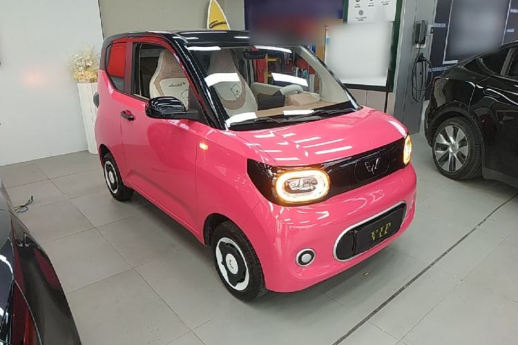 Used Wuling Hongguang MINIEV 2024 3rd Generation 215km Youth Edition Front Right 45 Deg