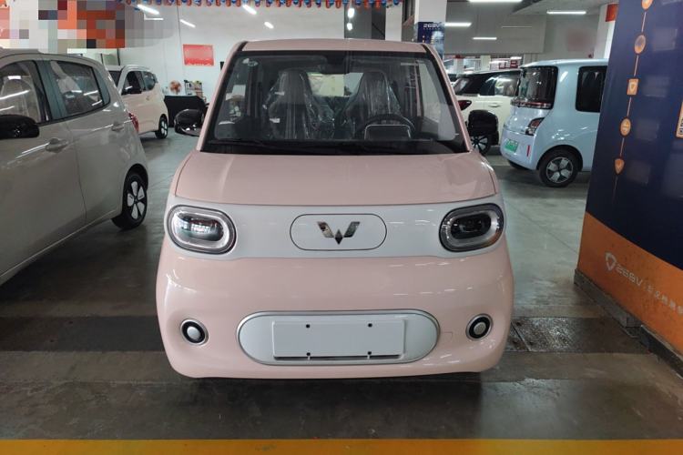 Used Wuling Hongguang MINIEV 2024 3rd Generation 215km Youth Edition Front