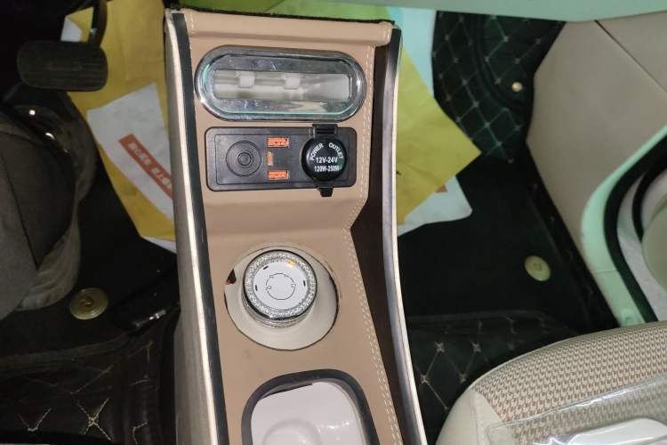 Used Wuling Hongguang MINIEV 2024 3rd Generation 215km Advanced Version Gear Lever