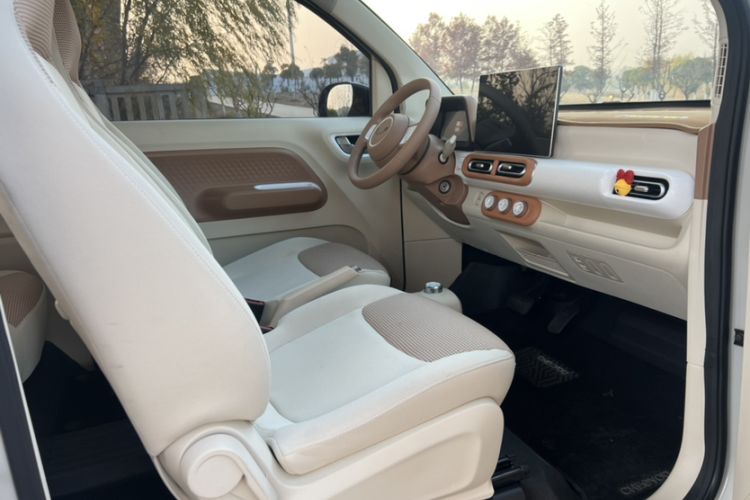 Used Wuling Hongguang MINIEV 2024 3rd Generation 215km Youth Edition Interior 1