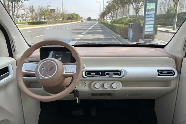 Used Wuling Hongguang MINIEV 2024 3rd Generation 215km Youth Edition Interior 1