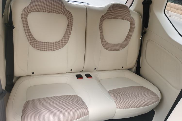 Used Wuling Hongguang MINIEV 2024 3rd Generation 215km Advanced Version Interior 10
