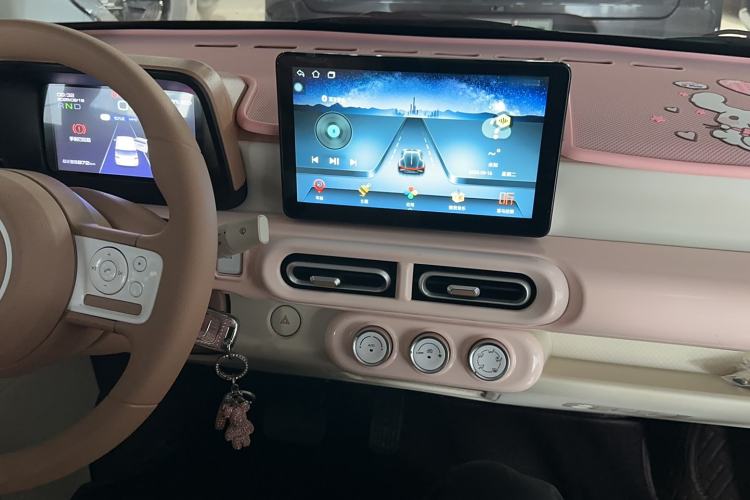 Used Wuling Hongguang MINIEV 2024 3rd Generation 215km Youth Edition Interior 2