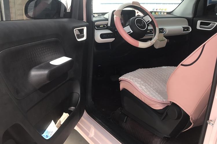 Used Wuling Hongguang MINIEV 2024 3rd Generation 215km Youth Edition Interior 2