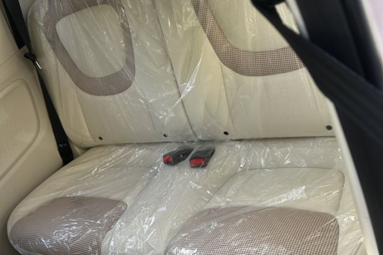 Used Wuling Hongguang MINIEV 2024 3rd Generation 215km Youth Edition Interior 2