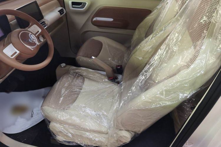 Used Wuling Hongguang MINIEV 2024 3rd Generation 215km Youth Edition Interior 2