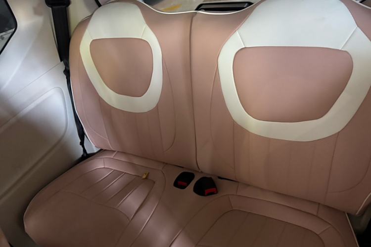 Used Wuling Hongguang MINIEV 2024 3rd Generation 215km Youth Edition Interior 3