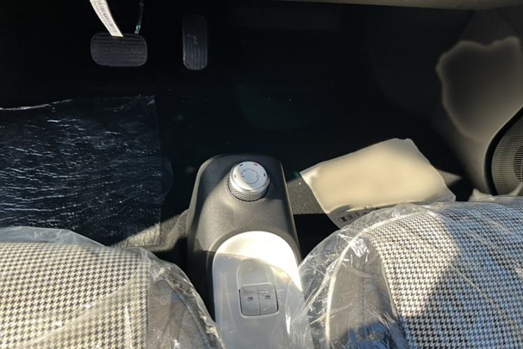 Used Wuling Hongguang MINIEV 2024 3rd Generation 215km Youth Edition Interior 3