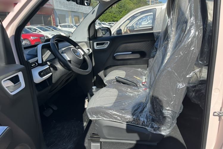 Used Wuling Hongguang MINIEV 2024 3rd Generation 215km Youth Edition Interior 5
