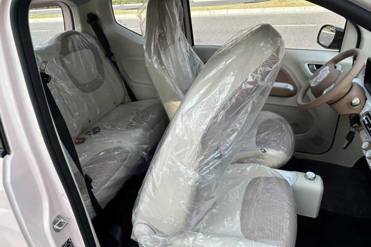 Used Wuling Hongguang MINIEV 2024 3rd Generation 215km Youth Edition Interior 8