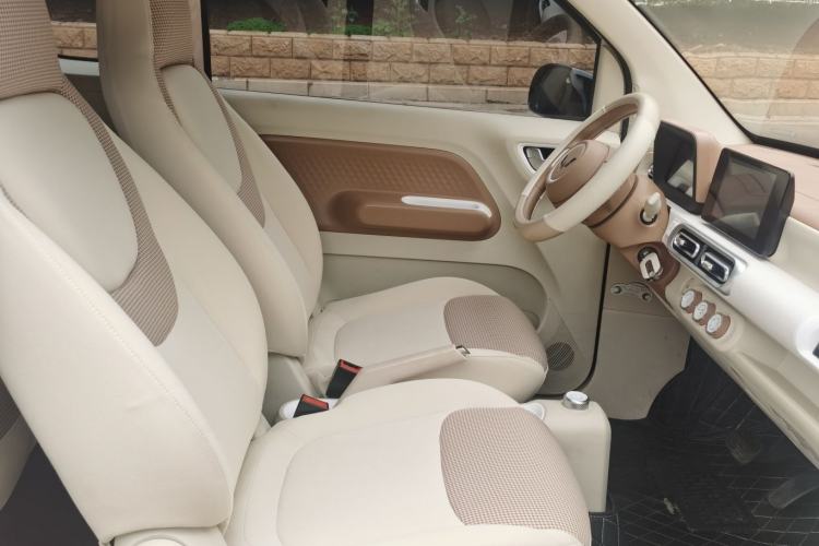 Used Wuling Hongguang MINIEV 2024 3rd Generation 215km Advanced Version Interior 9