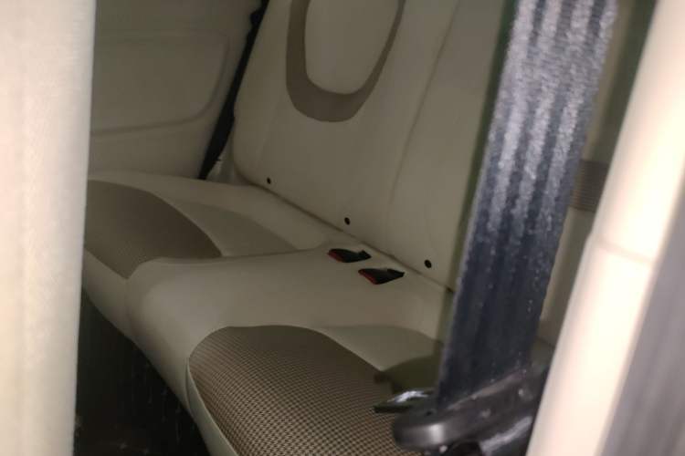 Used Wuling Hongguang MINIEV 2024 3rd Generation 215km Advanced Version Left Rear Seat