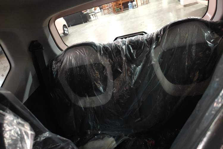 Used Wuling Hongguang MINIEV 2024 3rd Generation 215km Youth Edition Left Rear Seat