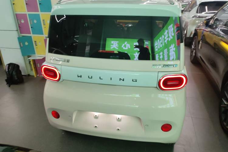 Used Wuling Hongguang MINIEV 2024 3rd Generation 215km Advanced Version Rear