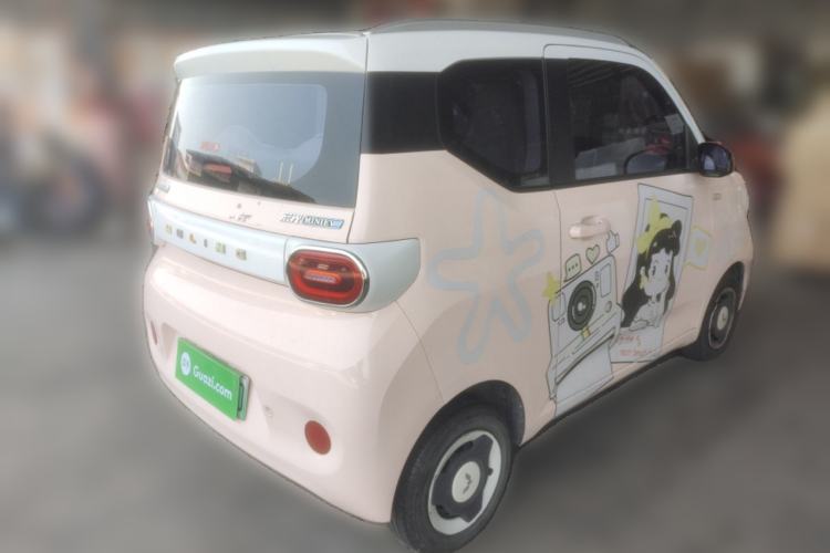 Used Wuling Hongguang MINIEV 2024 3rd Generation 170 km Rear Right 45 Deg