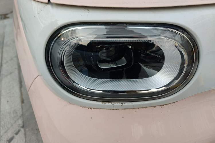 Used Wuling Hongguang MINIEV 2024 3rd Generation 215km Advanced Version Right Front Headlight
