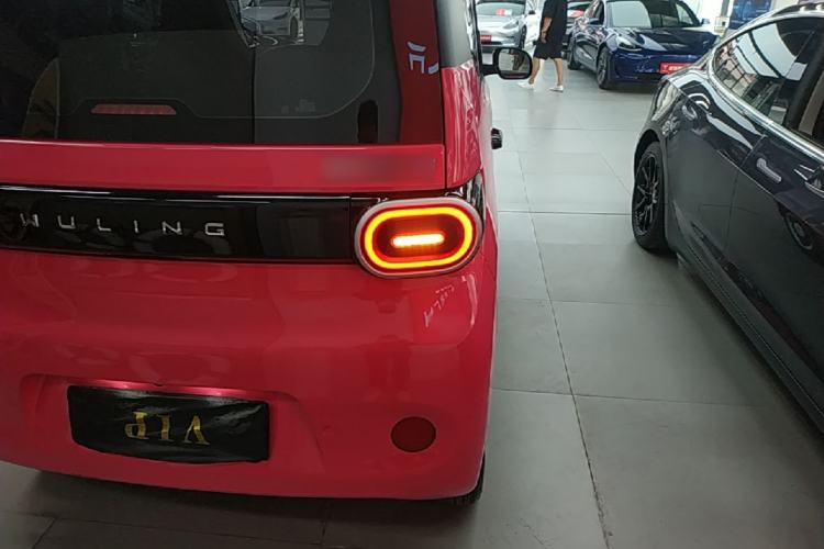 Used Wuling Hongguang MINIEV 2024 3rd Generation 215km Youth Edition Right Rear Taillight