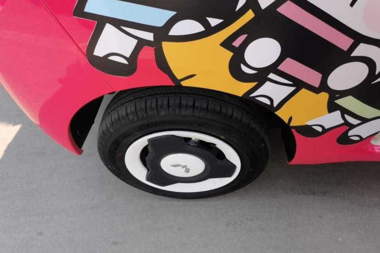 Used Wuling Hongguang MINIEV 2024 3rd Generation 215km Youth Edition Right Rear Wheel Hub