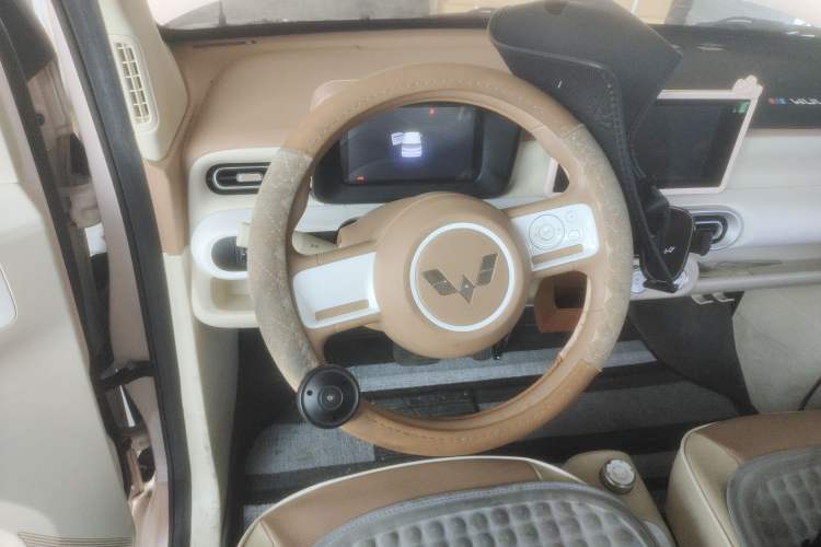 Used Wuling Hongguang MINIEV 2024 3rd Generation 170 km Steering Wheel