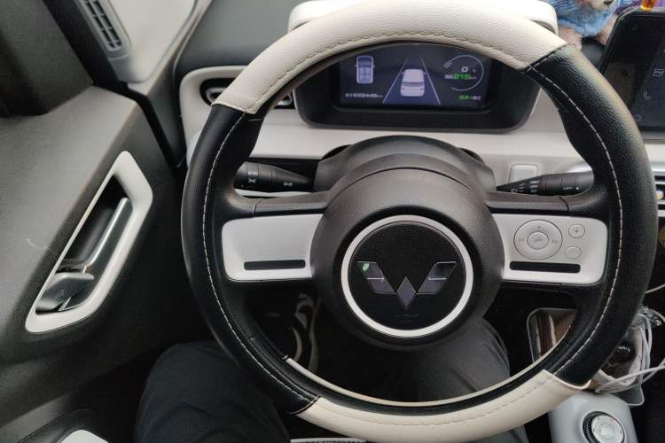 Used Wuling Hongguang MINIEV 2024 3rd Generation 215km Advanced Version Steering Wheel