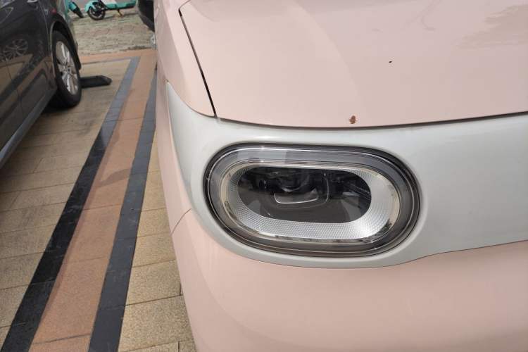 Used Wuling Hongguang MINIEV 2024 3rd Generation 215km Youth Edition Right Front Headlight