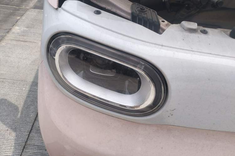 Used Wuling Hongguang MINIEV 2024 3rd Generation 215km Youth Edition Right Front Headlight