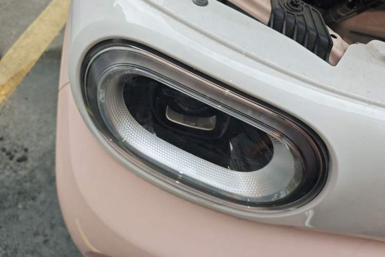 Used Wuling Hongguang MINIEV 2024 3rd Generation 215km Youth Edition Right Front Headlight
