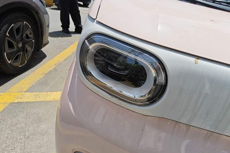 Used Wuling Hongguang MINIEV 2024 3rd Generation 215km Youth Edition Right Front Headlight