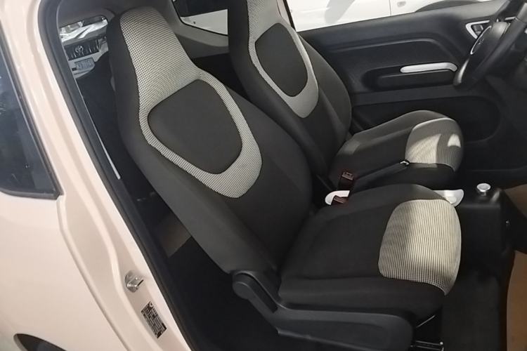 Used Wuling Hongguang MINIEV 2024 3rd Generation 215km Youth Edition Right Front Seat