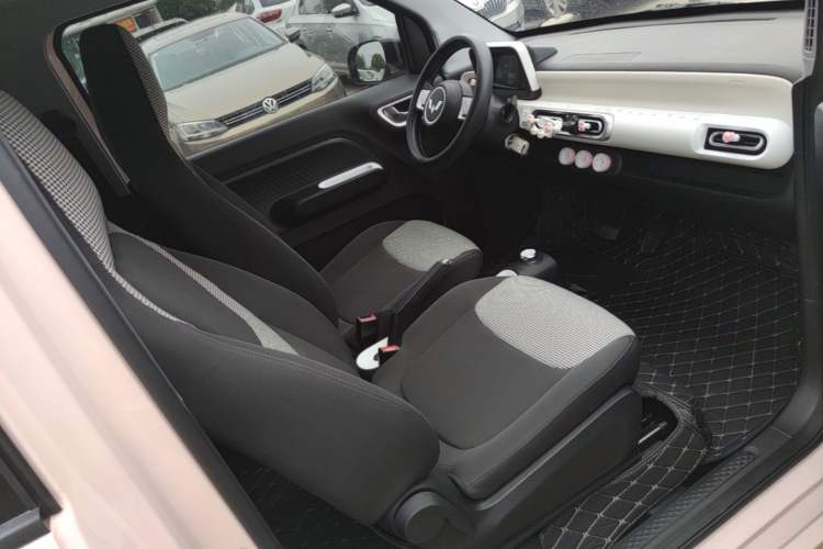 Used Wuling Hongguang MINIEV 2024 3rd Generation 215km Youth Edition Right Front Seat