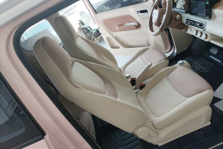 Used Wuling Hongguang MINIEV 2024 3rd Generation 215km Advanced Version Right Front Seat
