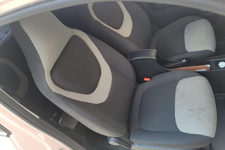 Used Wuling Hongguang MINIEV 2024 3rd Generation 215km Youth Edition Right Front Seat