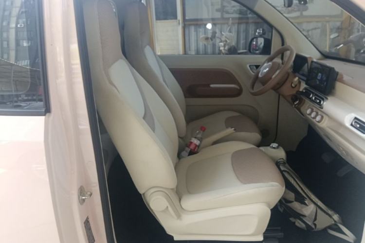 Used Wuling Hongguang MINIEV 2024 3rd Generation 215km Youth Edition Right Front Seat