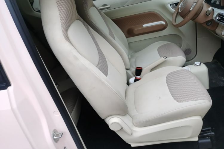 Used Wuling Hongguang MINIEV 2024 3rd Generation 170 km Right Front Seat