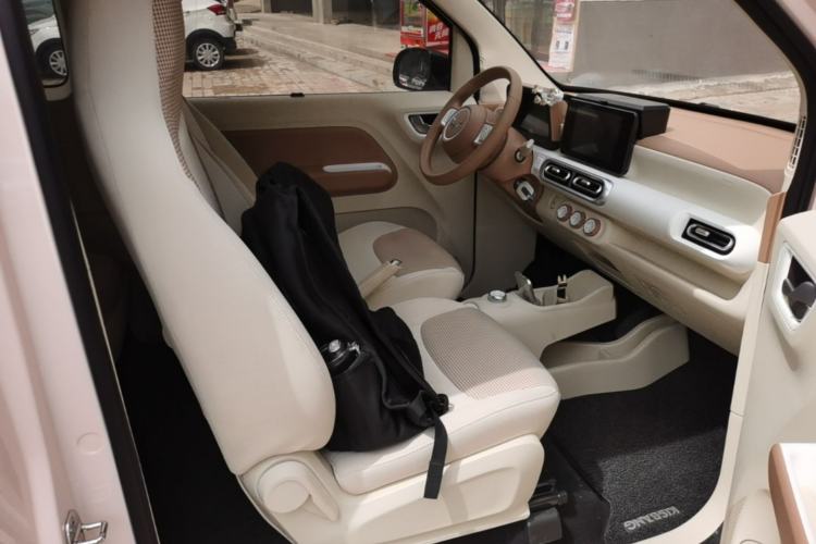 Used Wuling Hongguang MINIEV 2024 3rd Generation 215km Advanced Version Right Front Seat