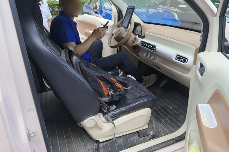 Used Wuling Hongguang MINIEV 2024 3rd Generation 215km Youth Edition Right Front Seat