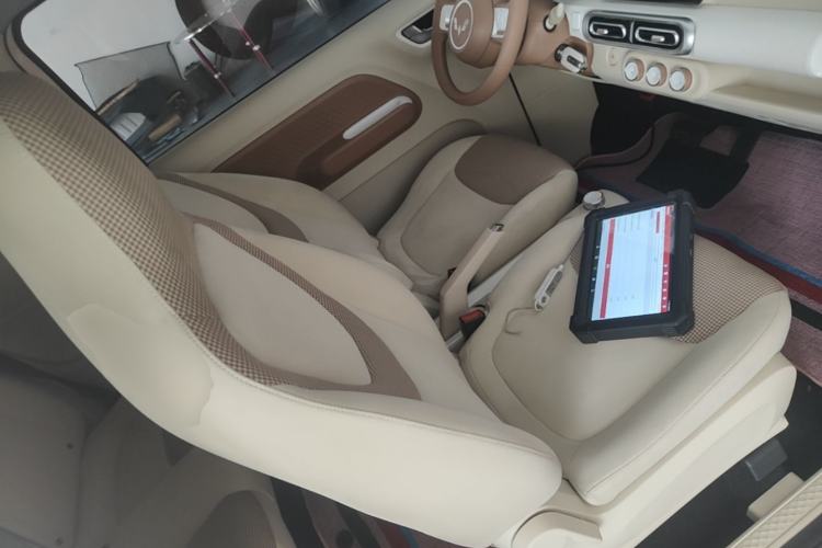 Used Wuling Hongguang MINIEV 2024 3rd Generation 215km Advanced Version Right Front Seat