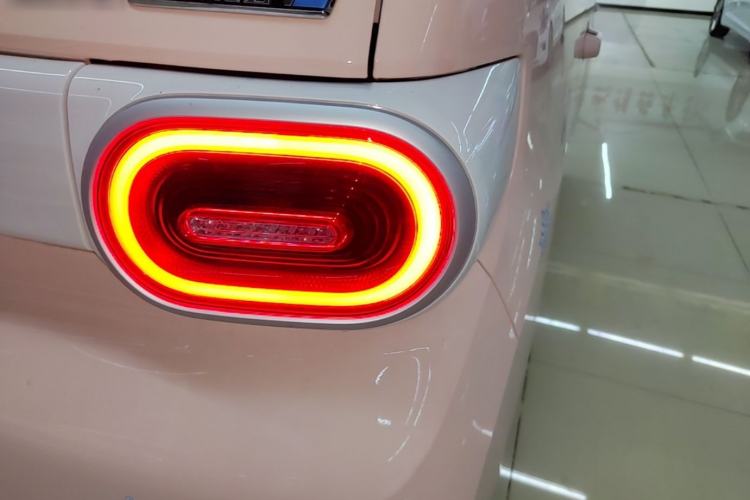 Used Wuling Hongguang MINIEV 2024 3rd Generation 215km Youth Edition Right Rear Taillight