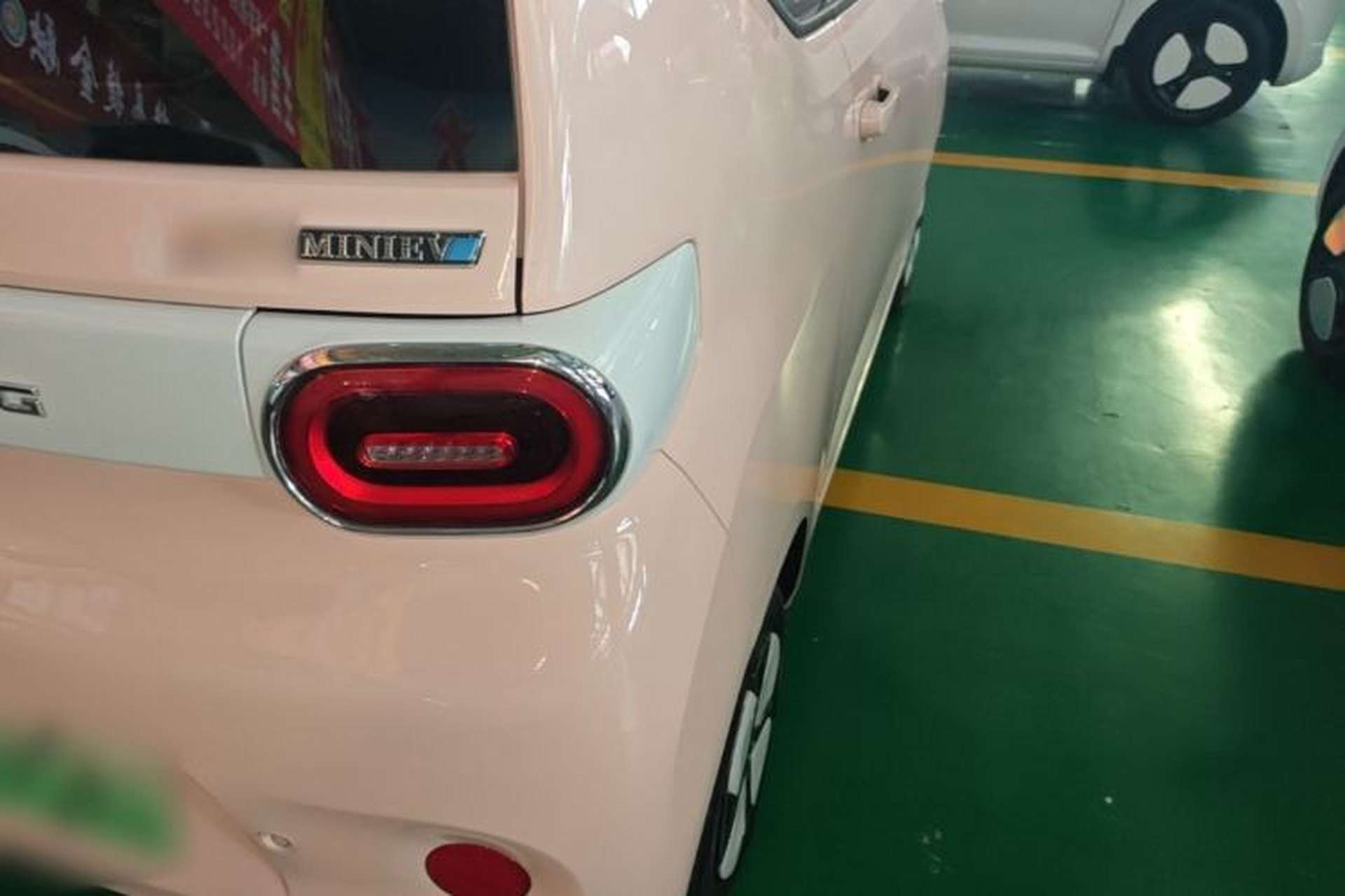 Used Wuling Hongguang MINIEV 2024 3rd Generation 215km Advanced Version Right Rear Taillight
